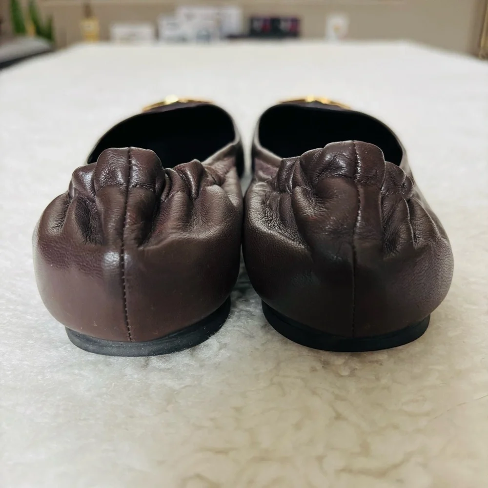 Tory Burch Reva 2 tone Black Patent Brown Leather Logo Flat Shoes size 7.5 M
